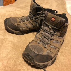 Merrel Hiking Boots Size 8 Wide